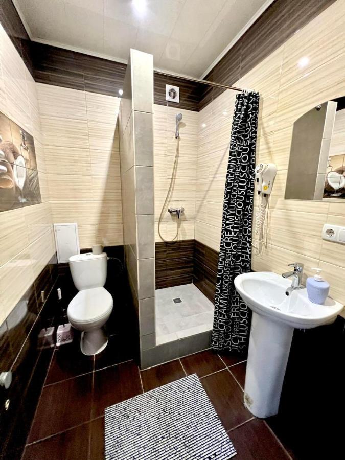 Нові Апартаменти 83 Iwano-Frankiwsk Exterior foto